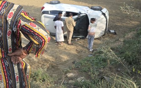 थानेदार की गाड़ी पलटी हाजपुरा खेत में अंबेडकर नगर जिले में