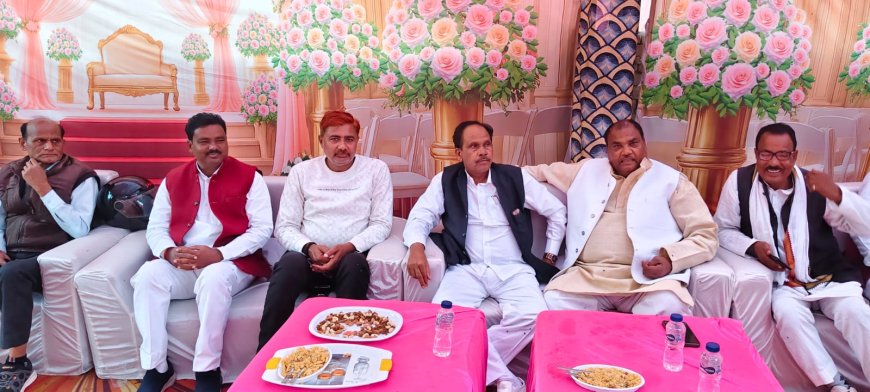 आलापुर के विधायक कई जगह पहुंचे कार्यक्रम में