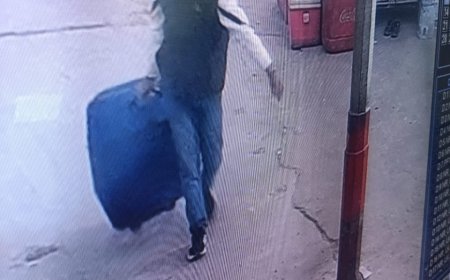 ट्रेन में चोरों ने गायब किया जांच में जुटी पुलिस चारबाग की